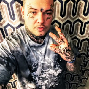 Meet your Posher, Cory